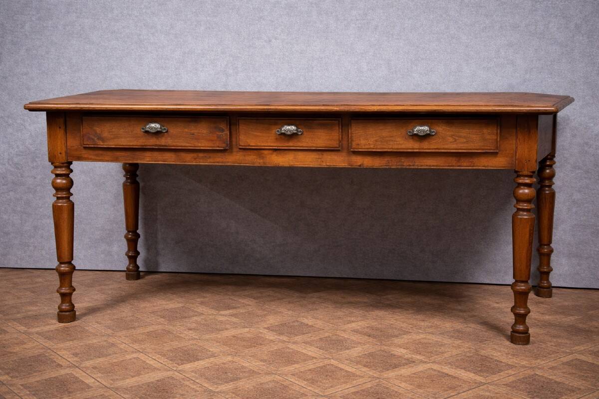 Large antique solid wood table – Country/rustic style