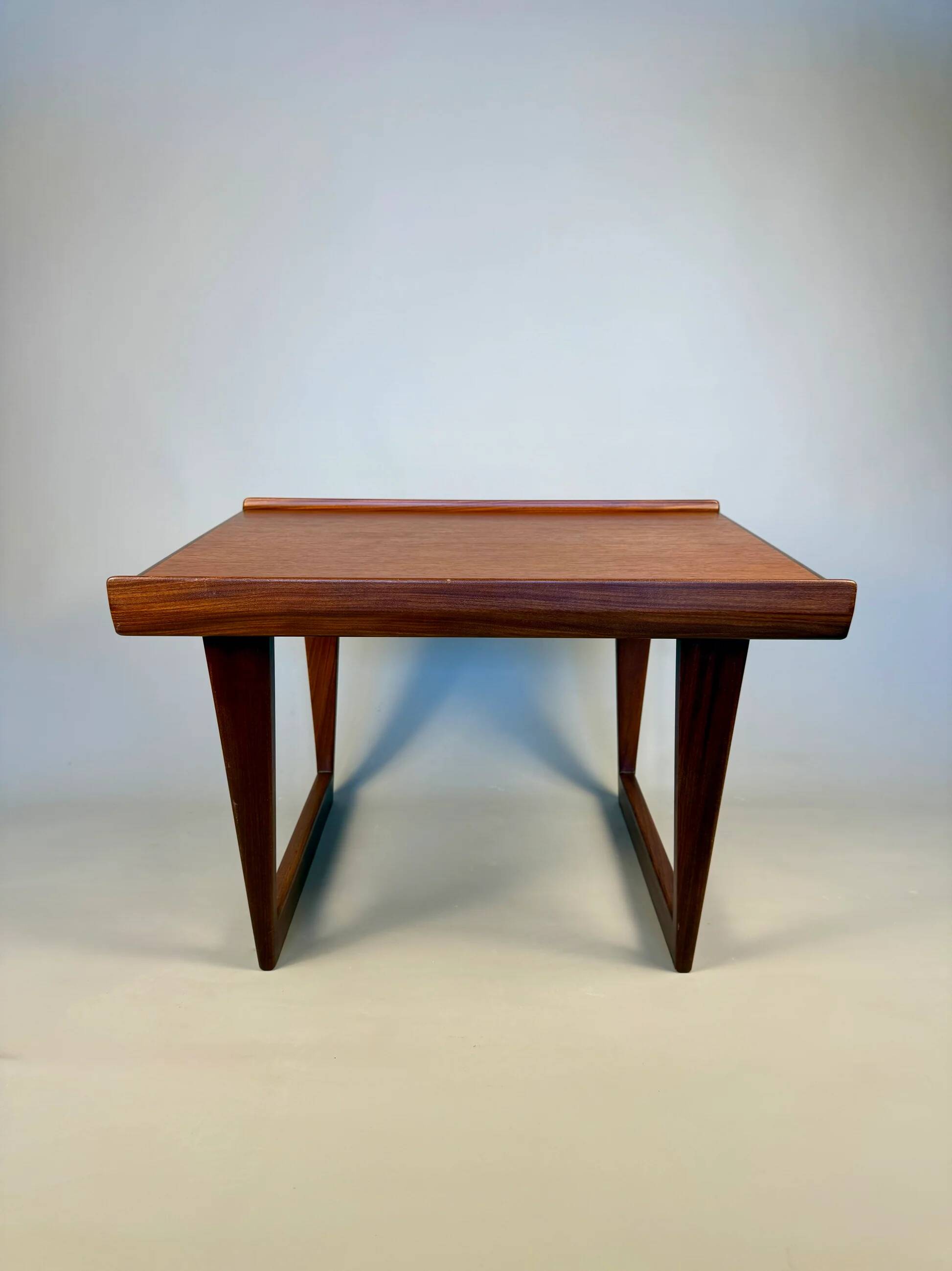 Table basse Lovig, Danemark, 1967, design scandinave