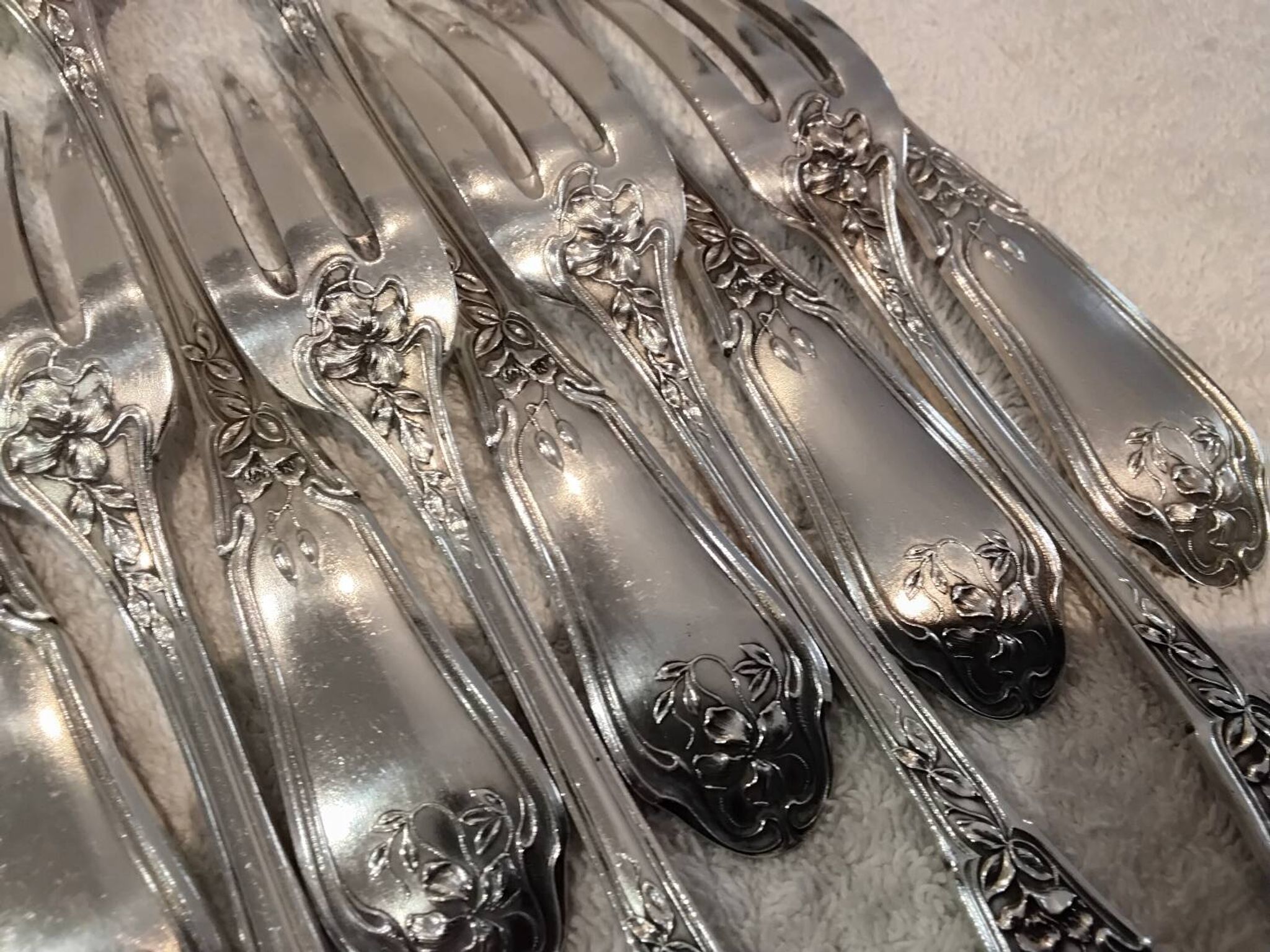 12 silver-plated table forks by goldsmith Ravinet Art Nouveau