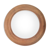 Round frame with coaster
