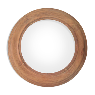 Round frame with coaster