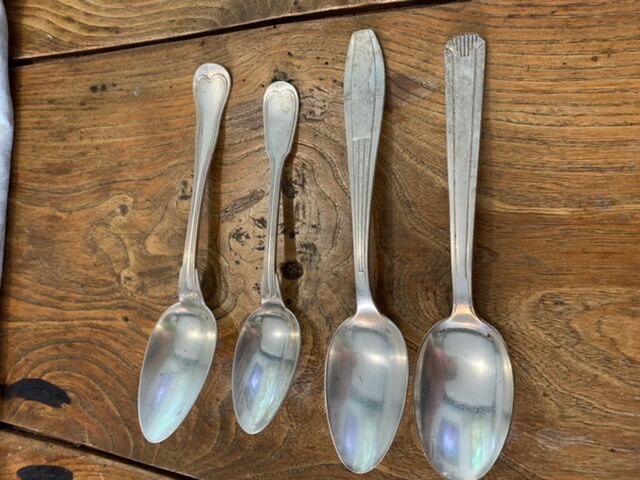 8 tablespoons in silver metal including a monogram christofle art deco