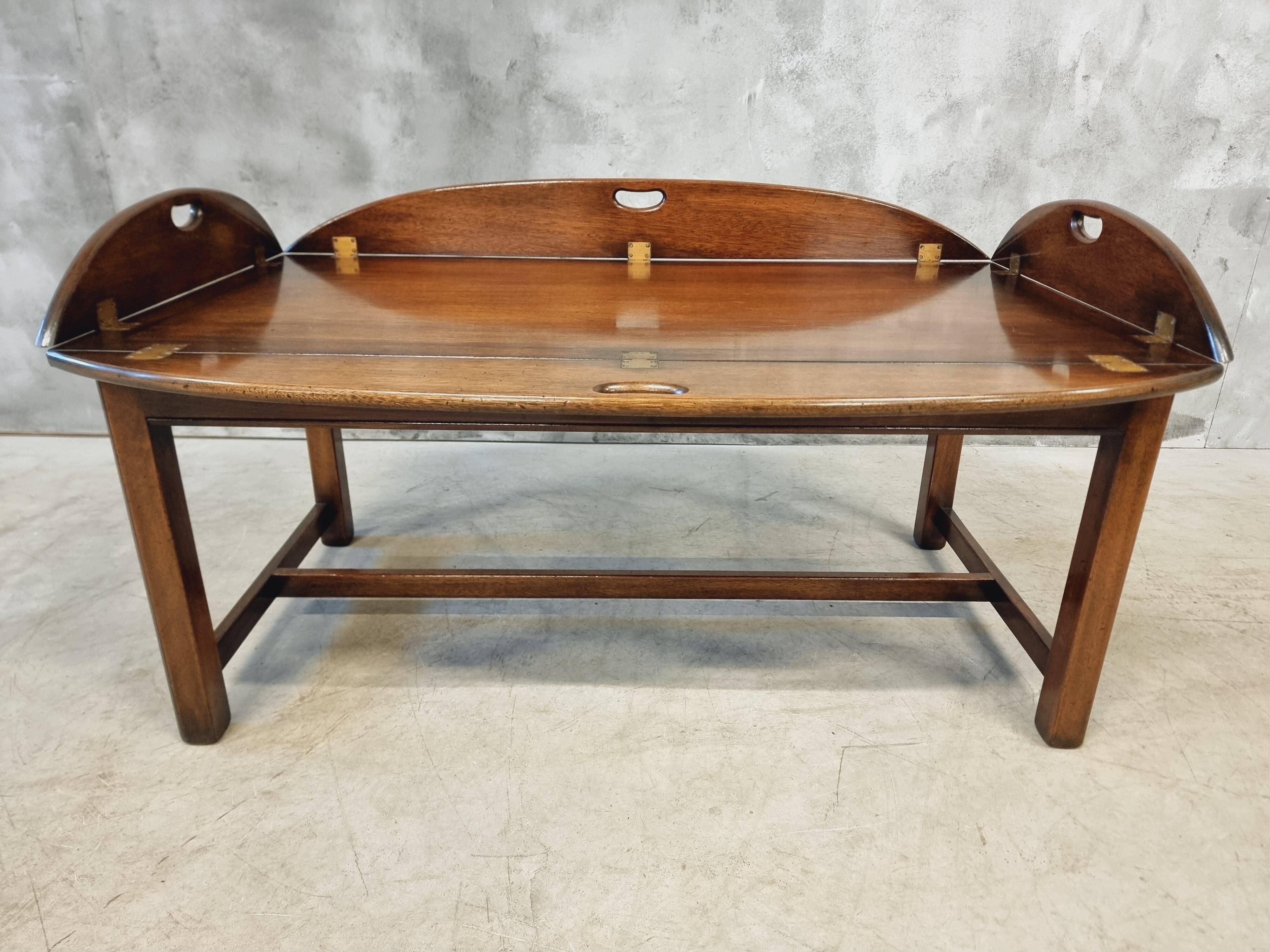 Vintage mahogany butler coffee table 90 x 145 cm