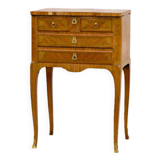 Dressing table