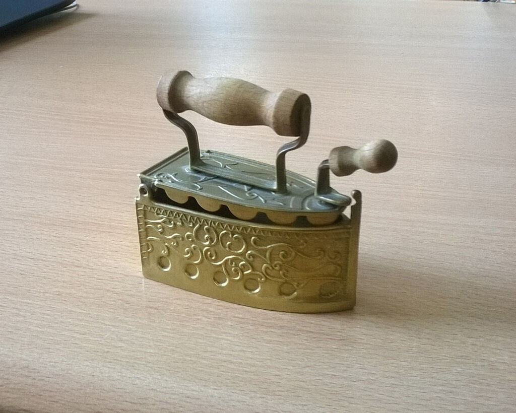 Fer à Repasser Jouet Ancien THOMSON FAMILIAL – Jeu D'imitation – France