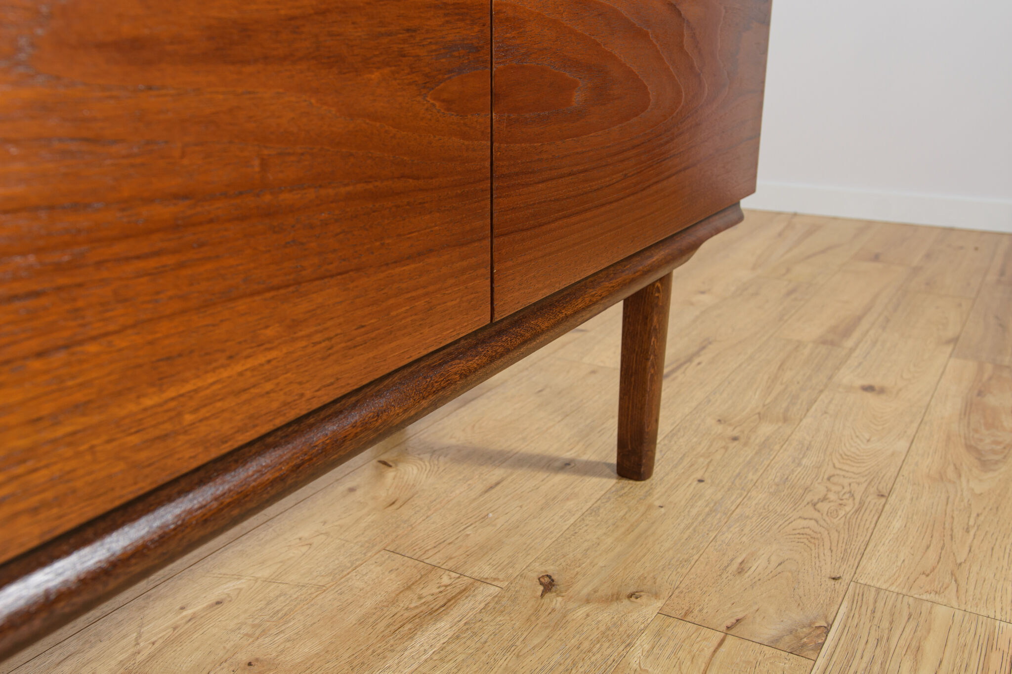 Mid-century modern English teak sideboard from Stonehill, 1960s