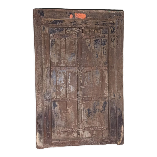 Porte ancienne en bois avec cadre