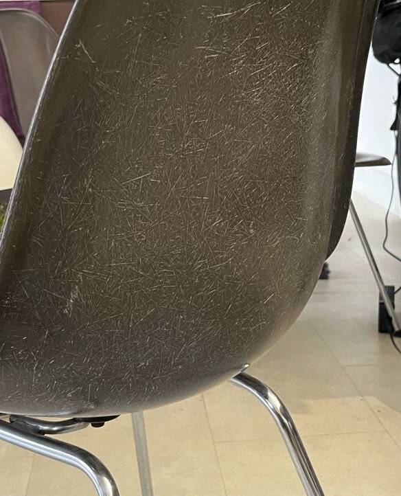 4 authentic Charles Eames and Ray Miller chairs - Fibreglass