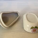 Small bird pocket emptying ring holder butterflies and flowers