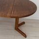 Extendable table for 4/6 people in pine.