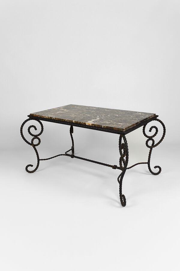 Table basse en fer forgé patiné et marbre, circa 1940