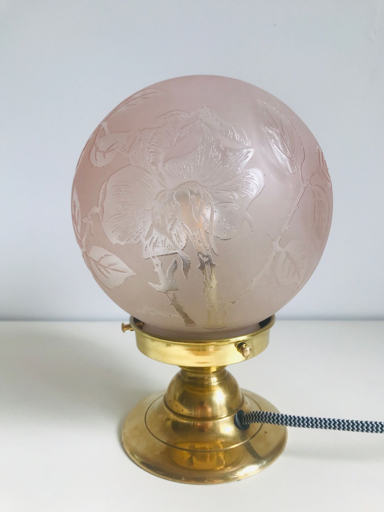 Lampe à poser globe vintage Deveau