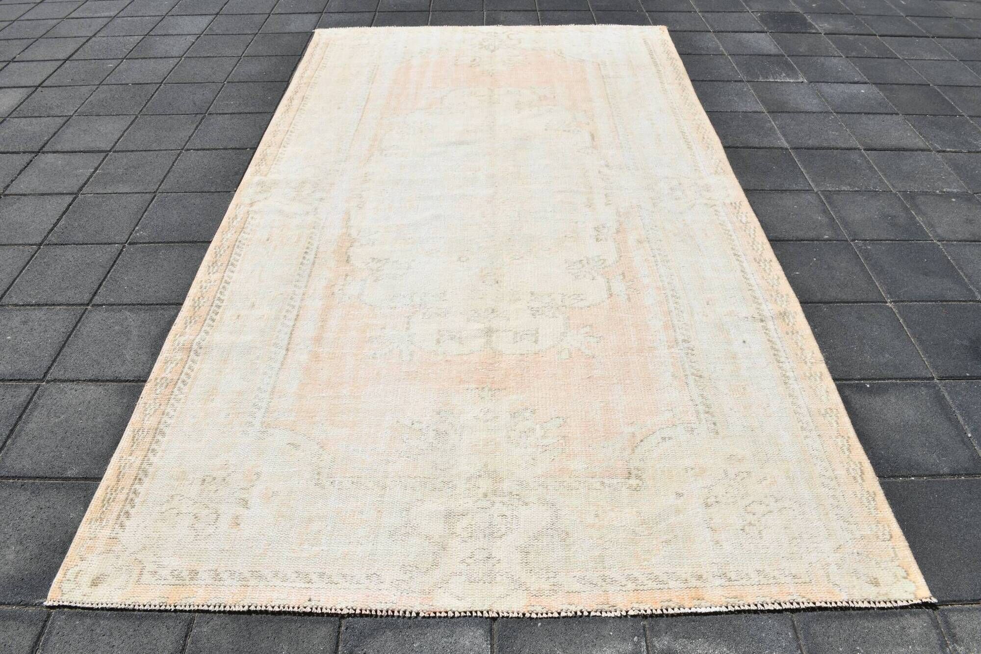 Pale Blush Vintage Area Rug, 182x304 Cm Faded Wool Carpet, 182x304 Cm