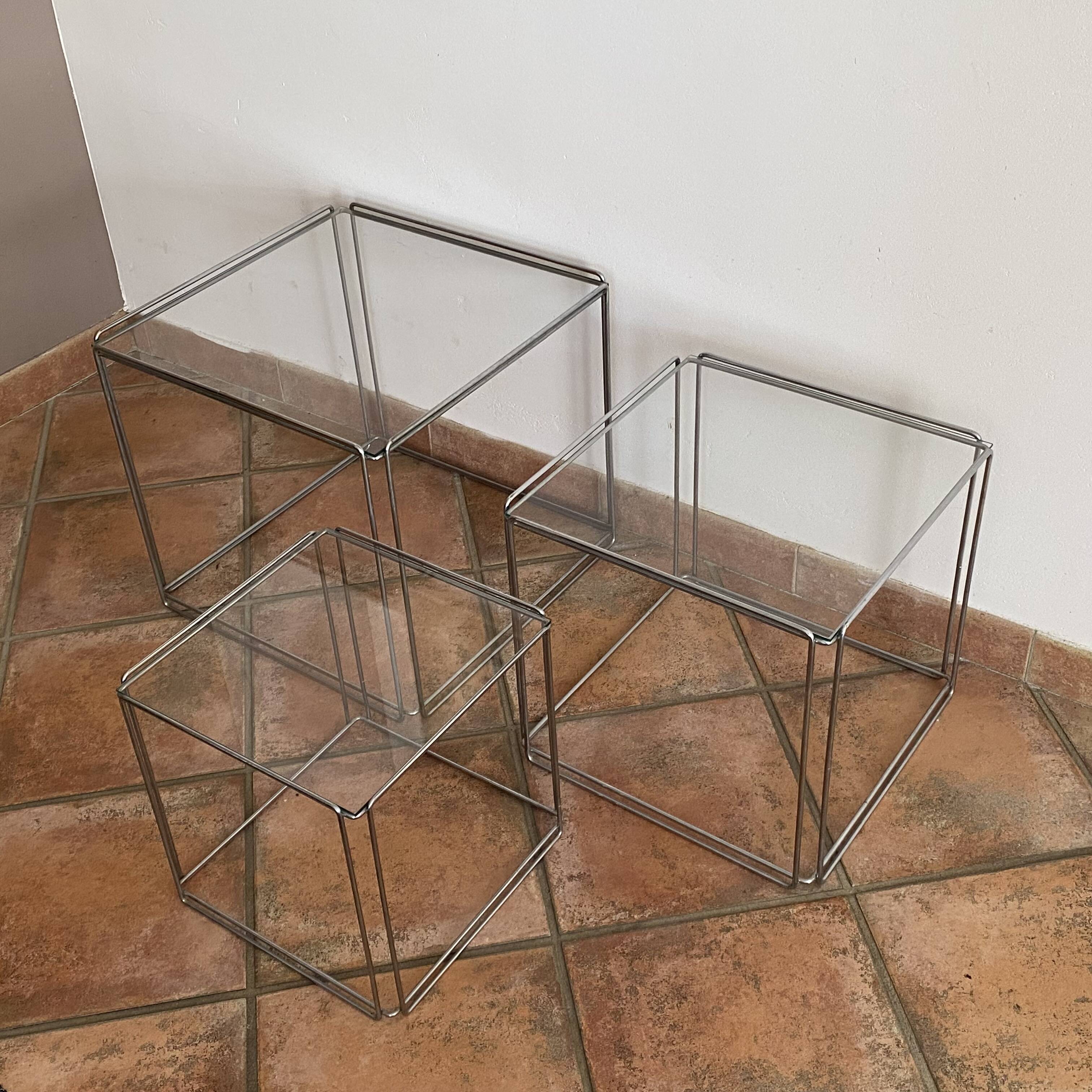 Set of 3 ISOCELE nesting tables. Max SAUZE. 1970.
