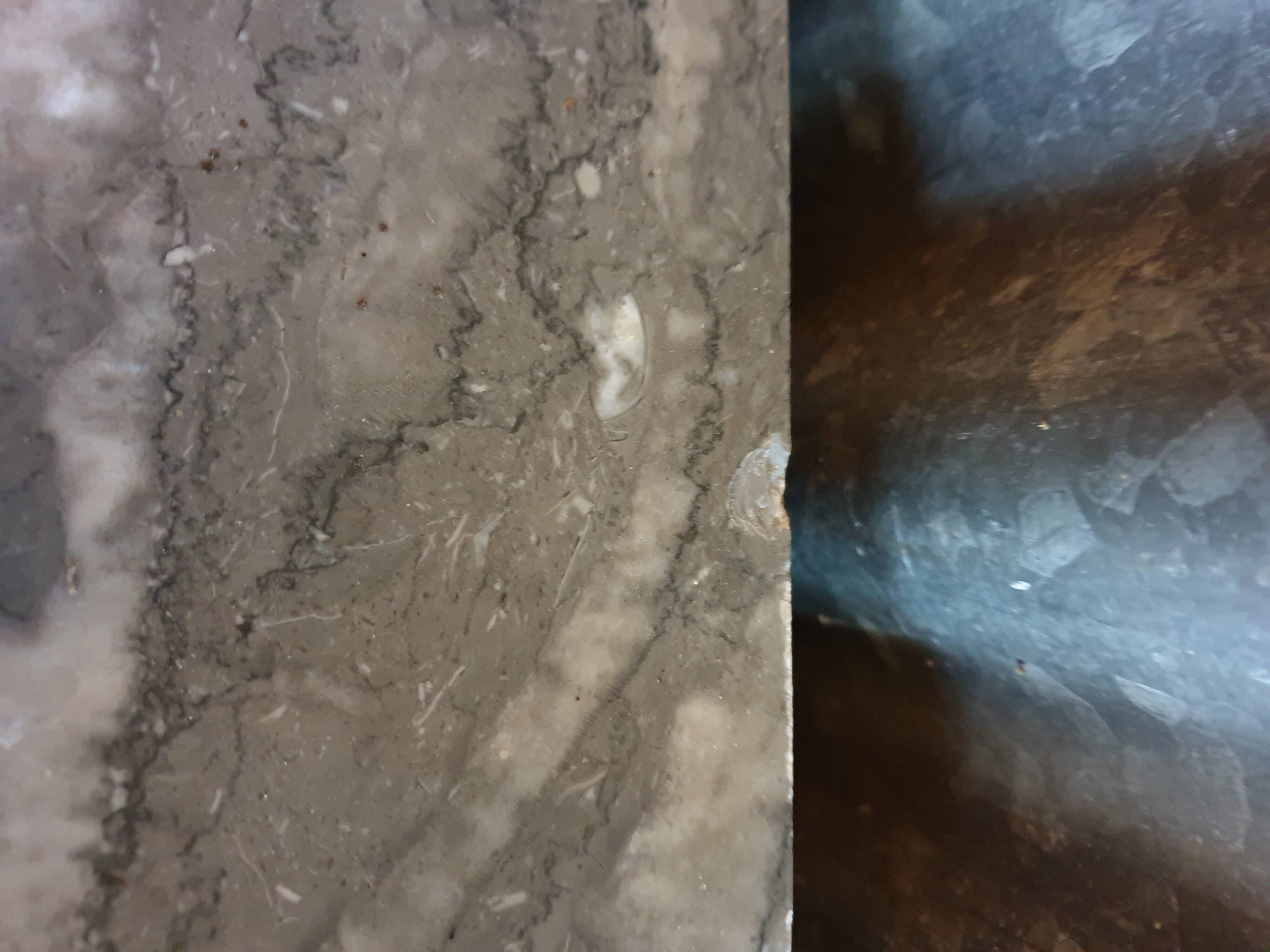 Commode en chêne et marbre