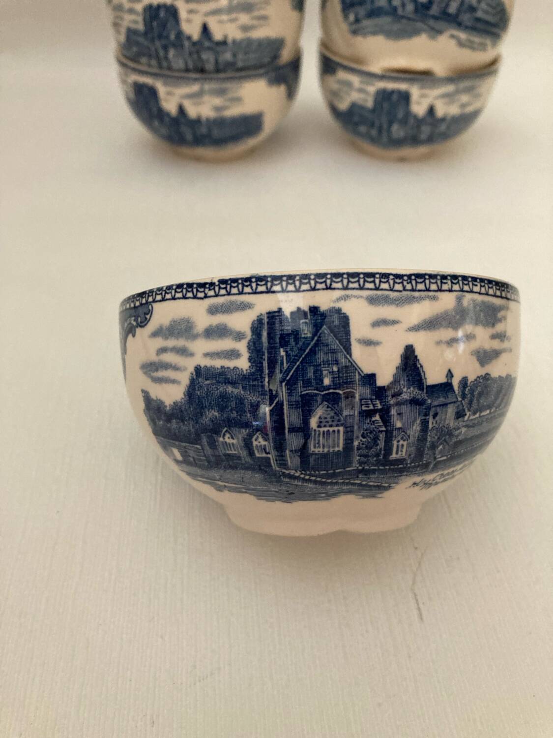Johnson Bros Old Britain Castles Bowl Set
