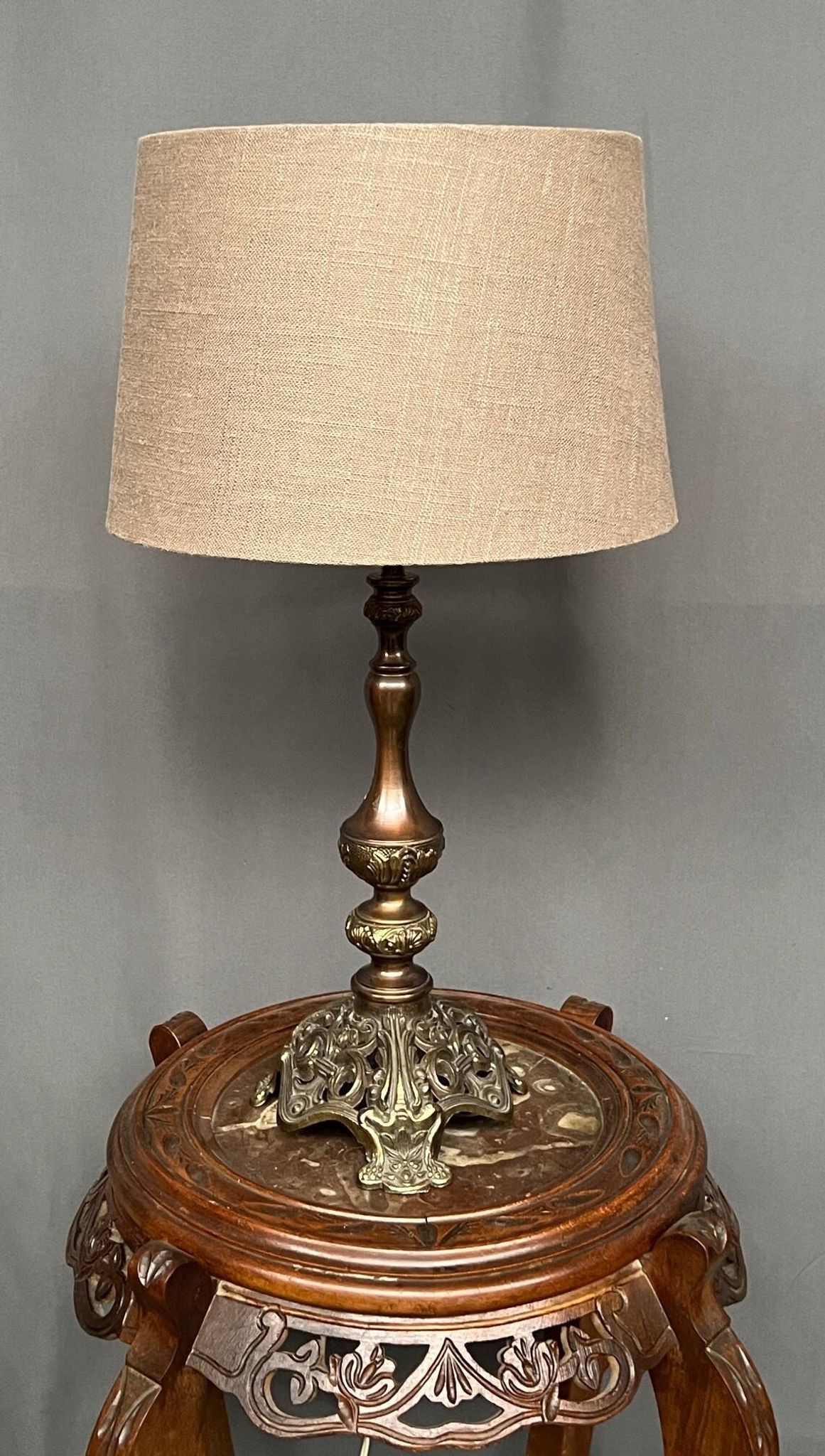 Lampe Renaissance. Bronze.