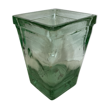 Glass vase