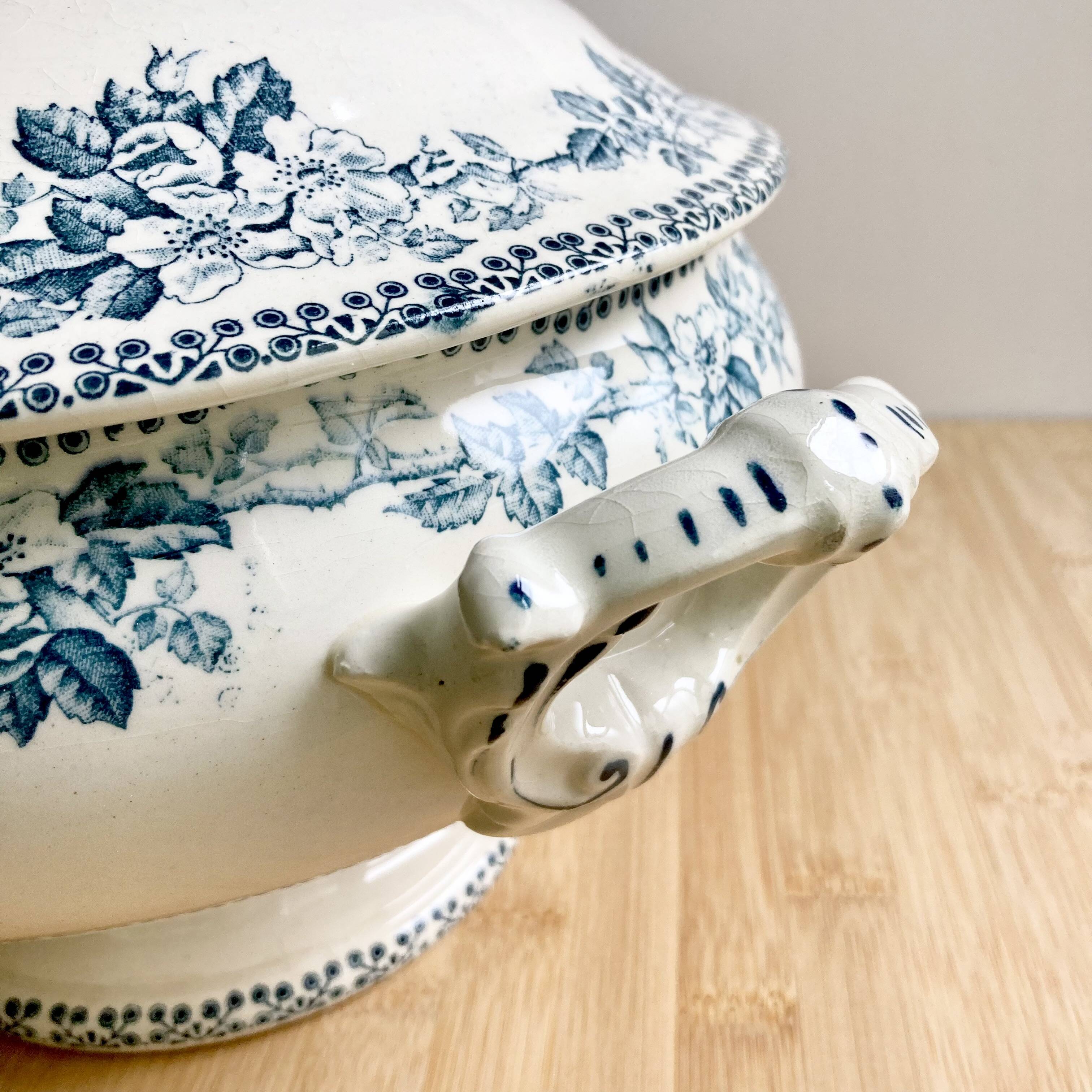 Soupière / légumier Saint-Amand "Guadeloupe"