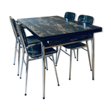 Dining table and 4 formica chairs