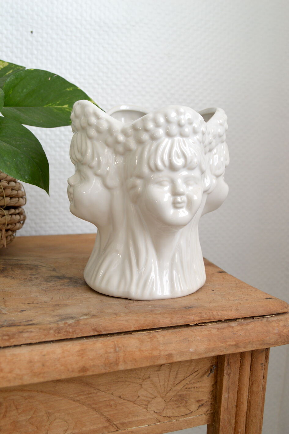 Anthropomorphic 4-face pot cover