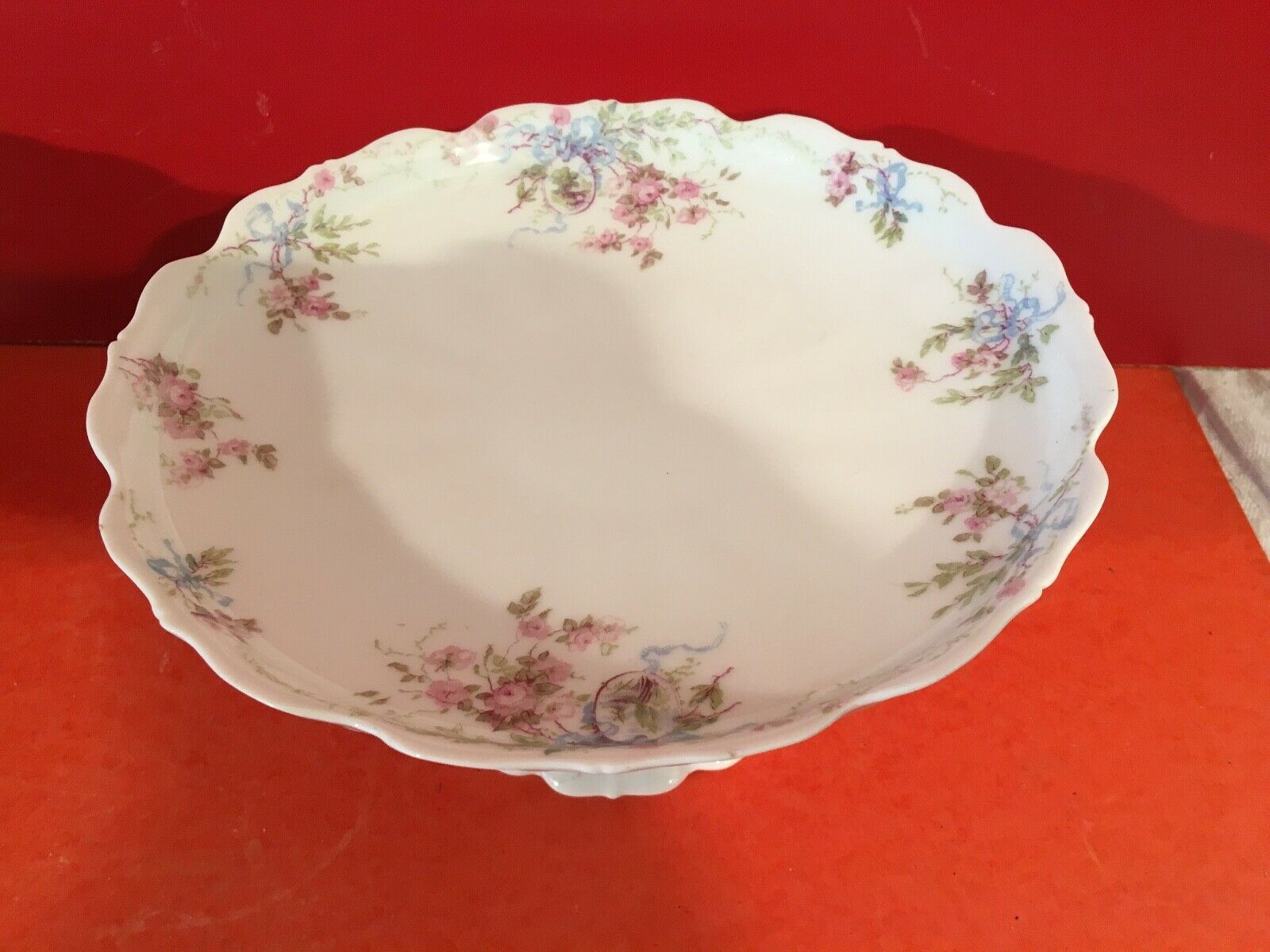 Lot de 3 pièces de forme en porcelaine Compotiers