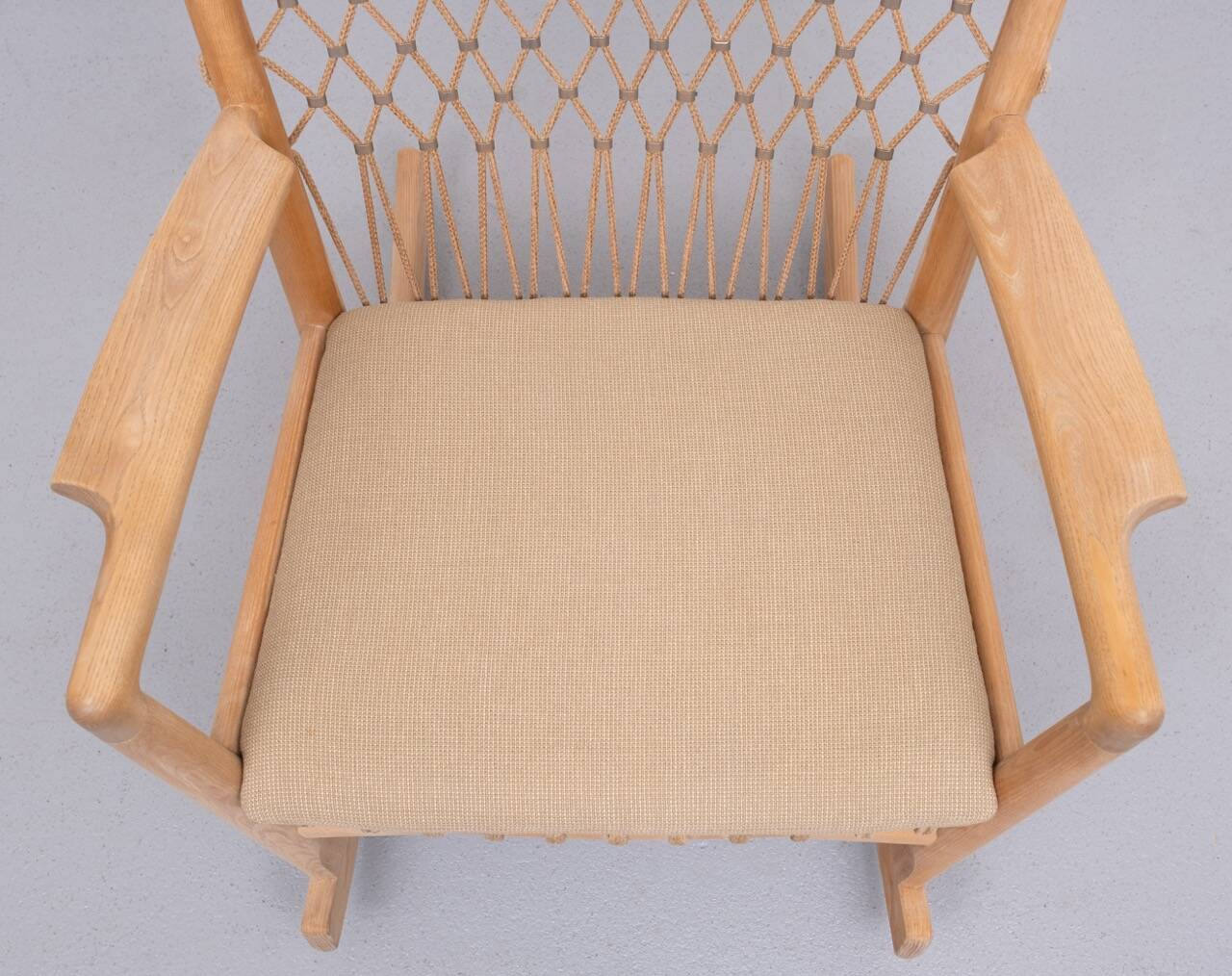 Beautiful Hans J Wegner PP 124 Net chair for PP Mòbler