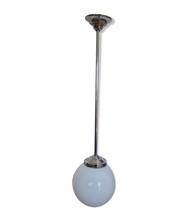 Suspension boule en opaline blanche 1930