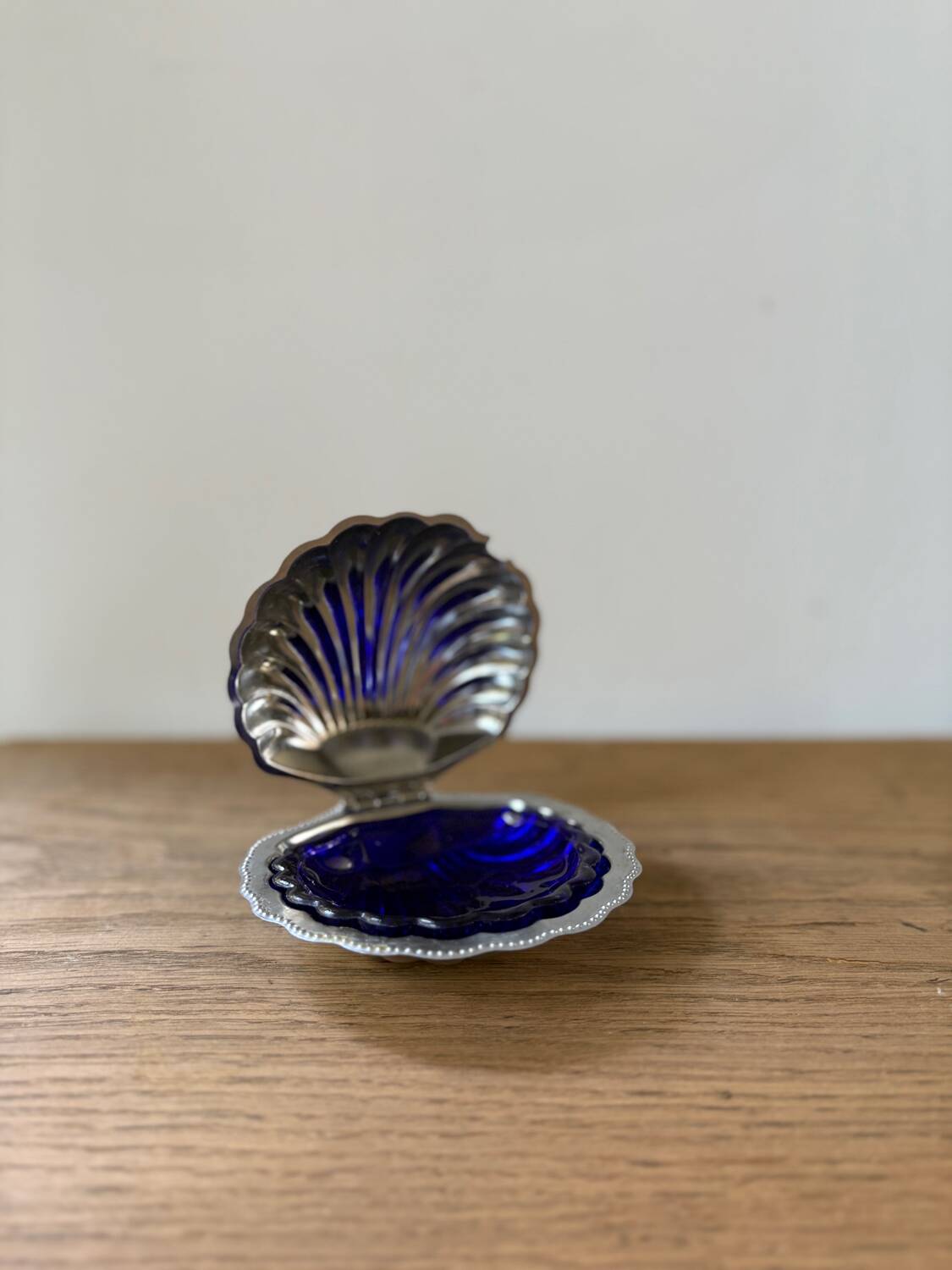 Vintage blue glass shell butter dish from Italy, 1960s