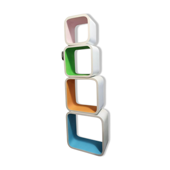 Cubes nesting shelf in colored interior white wood x4