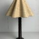 Lampe de table française en bois tourné dans le style de Charles Dudouyt, années 1950
