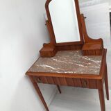 Art deco hairdresser 20s