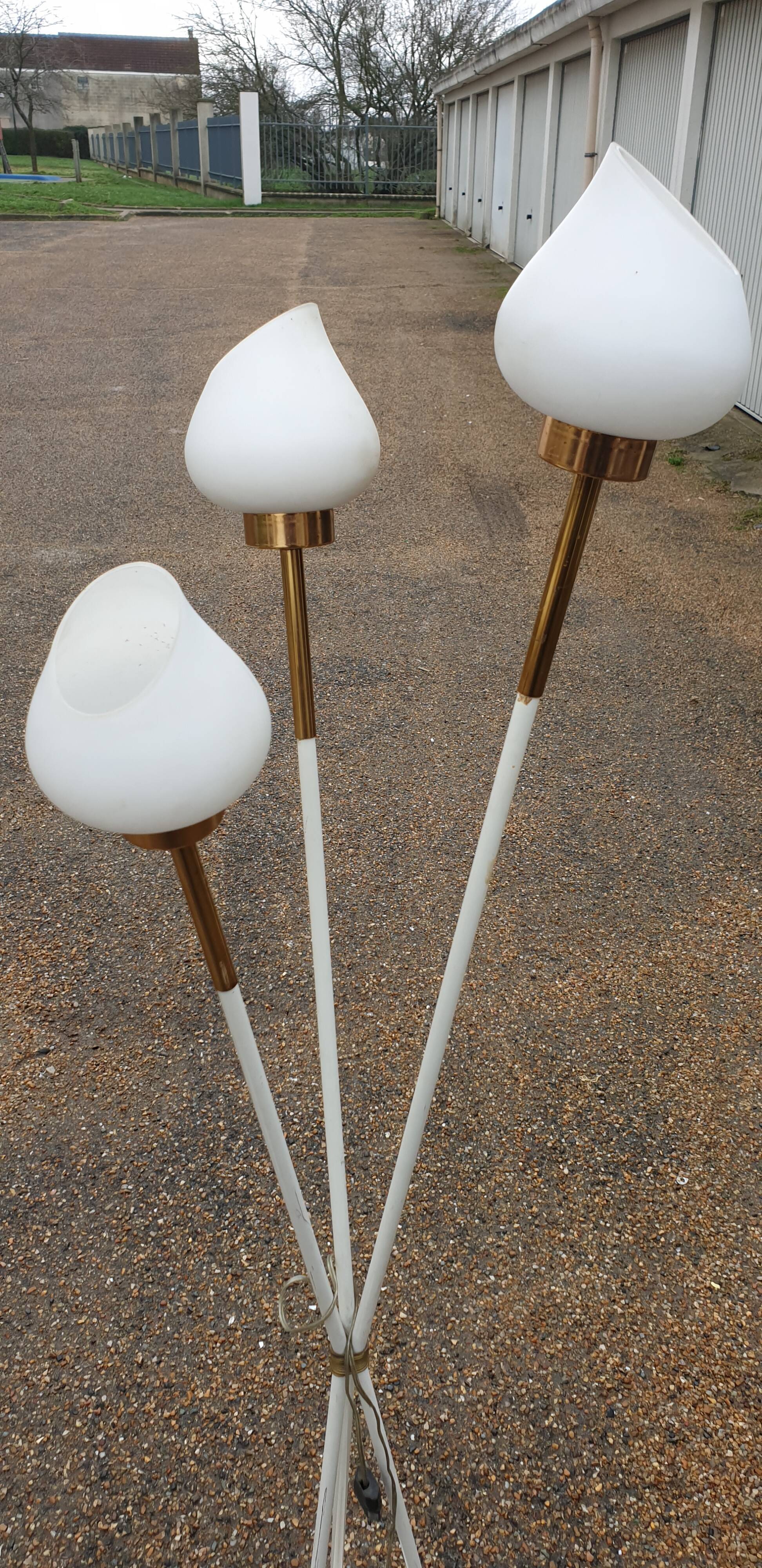 Lamppost 3 vintage lights