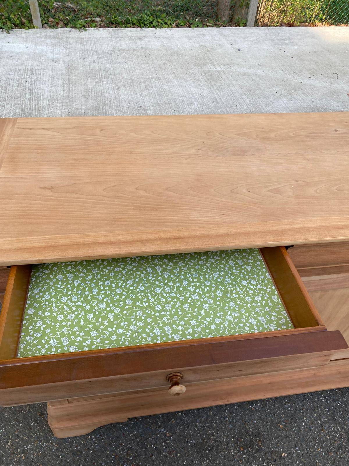 Louis Philippe rustic buffet, vintage, renovated in wood from the 1960s.