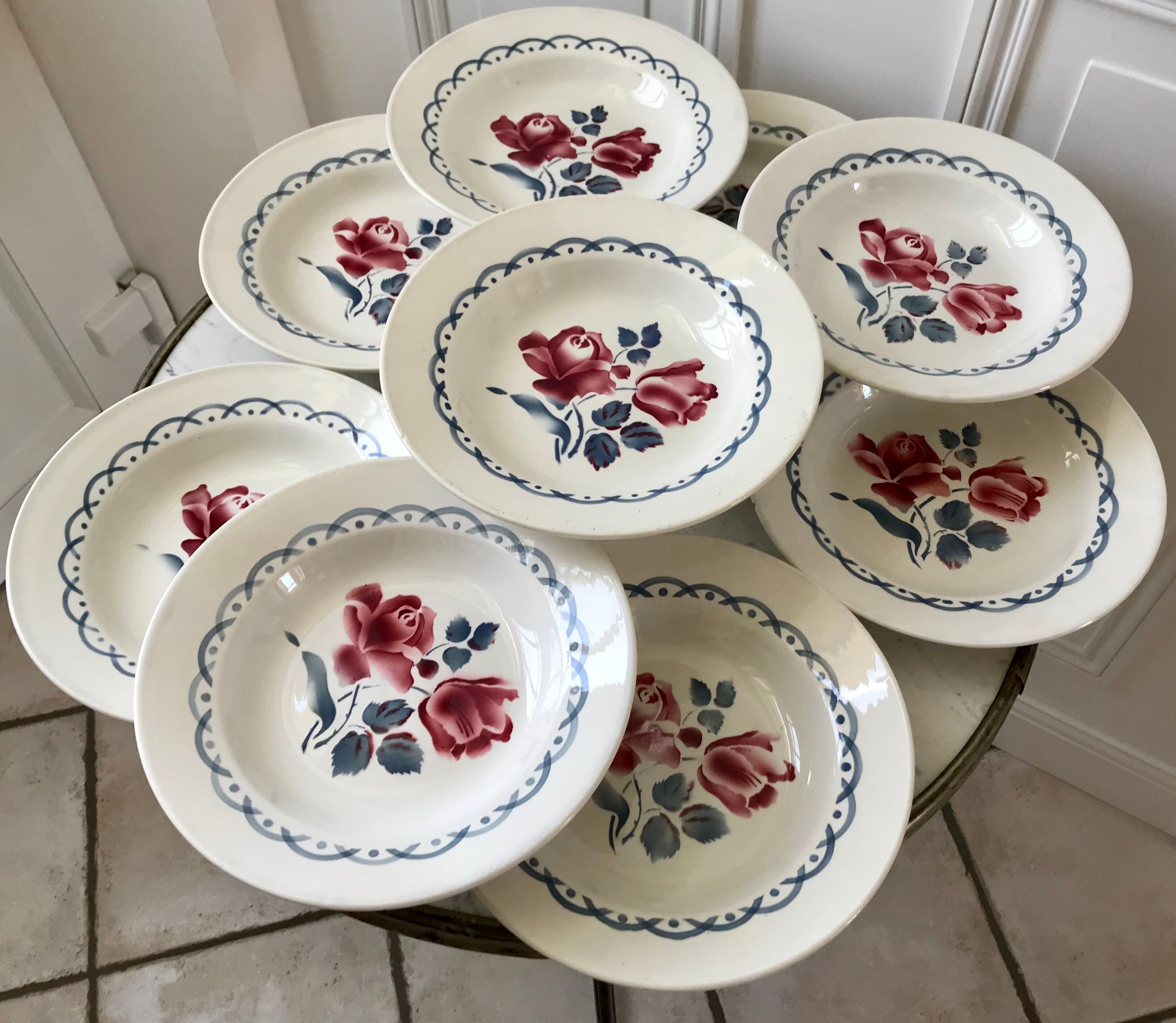 Set of 9 hollow plates Digoin Sarreguemines model "Cannes"