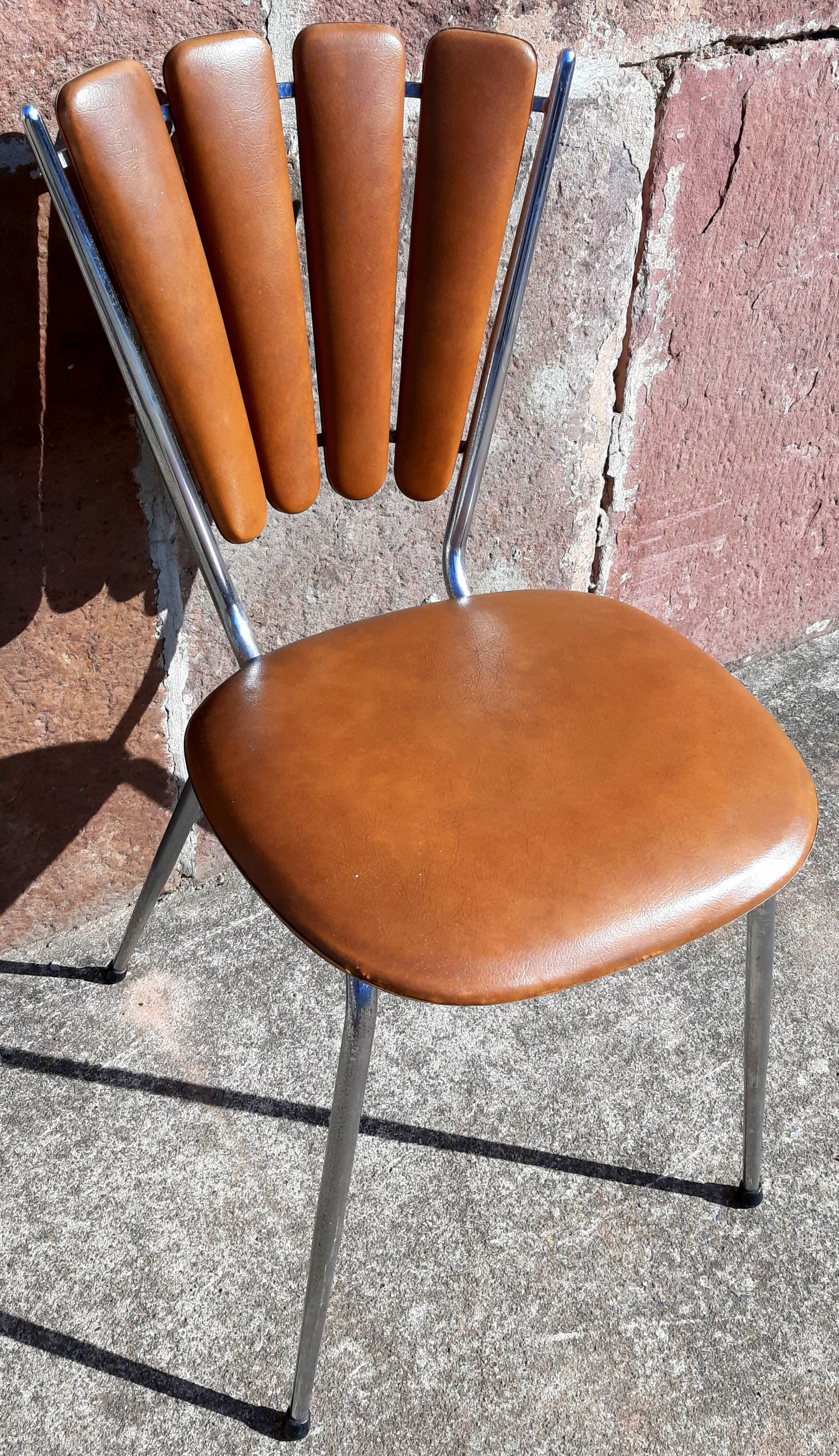 Lot de 6 chaises "pétale" de Soudéxvinyl