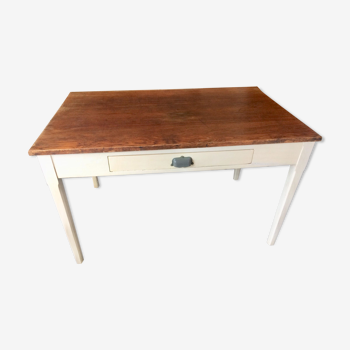 Parisian wood table