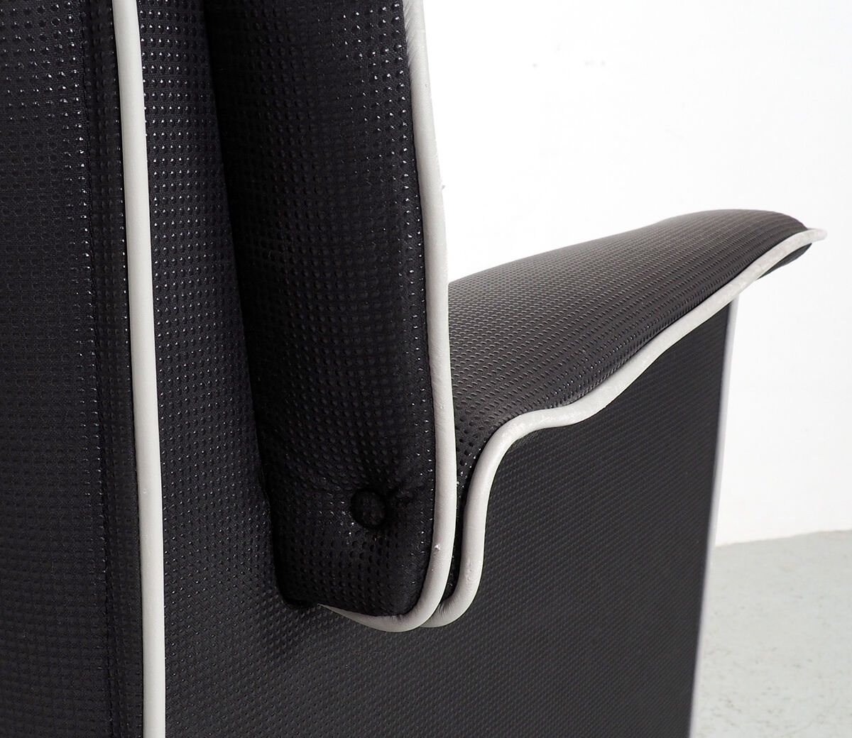 B&B Italia Lauriana black lounge chair, 1970s