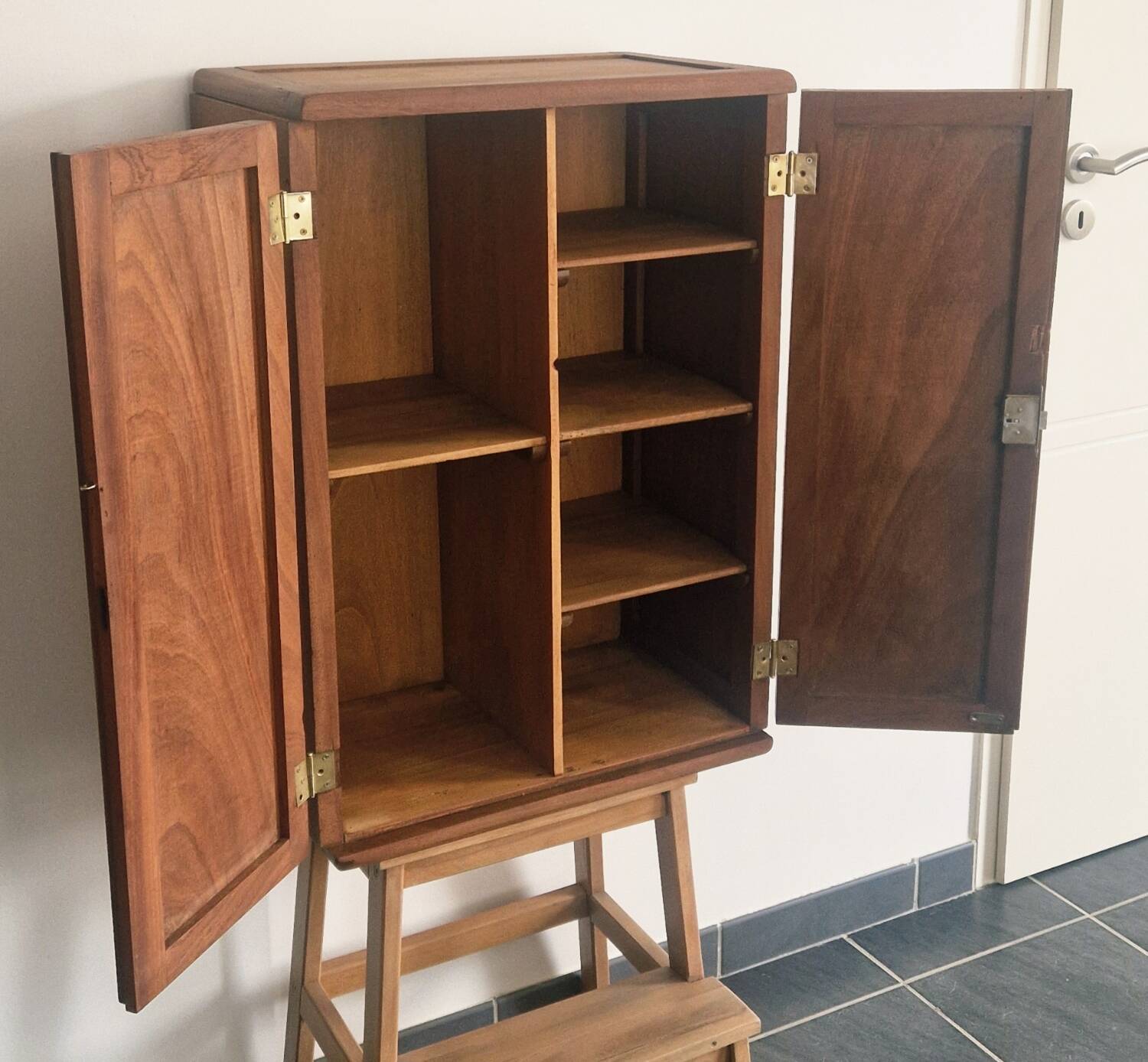 1950s handcrafted cabinet - Solid mahogany wood - Unique piece