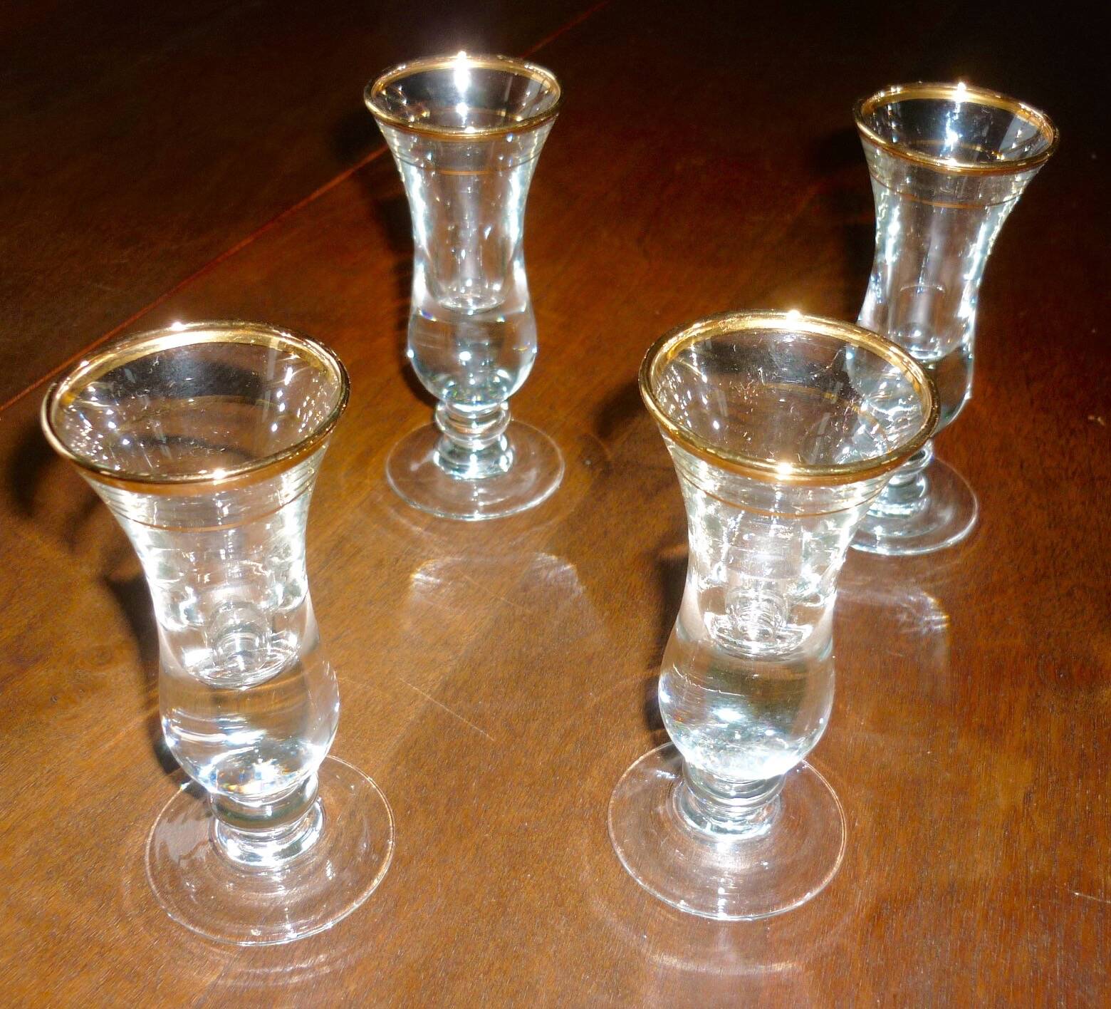 4 bistro stemmed glasses