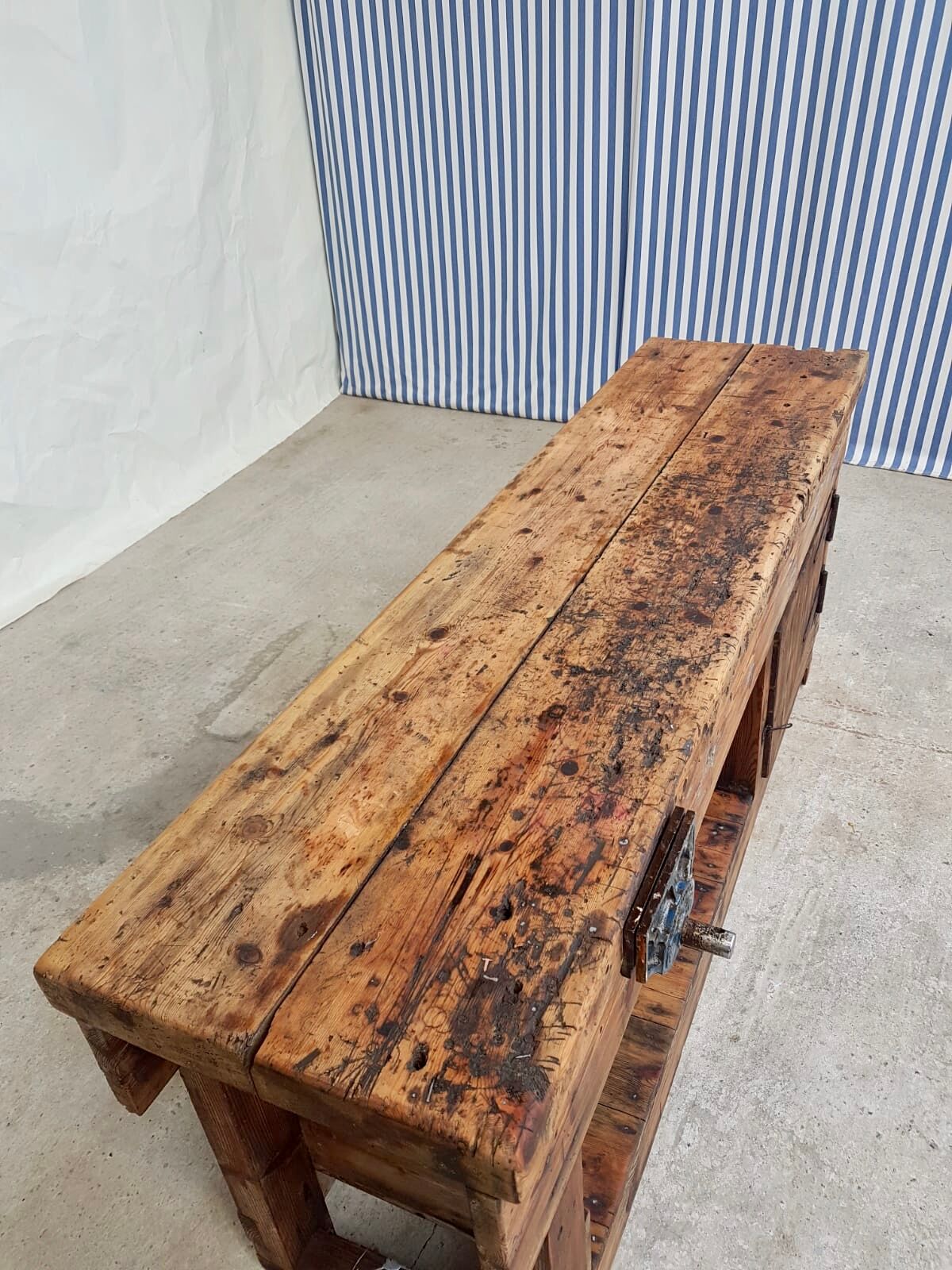 Industrial work bench