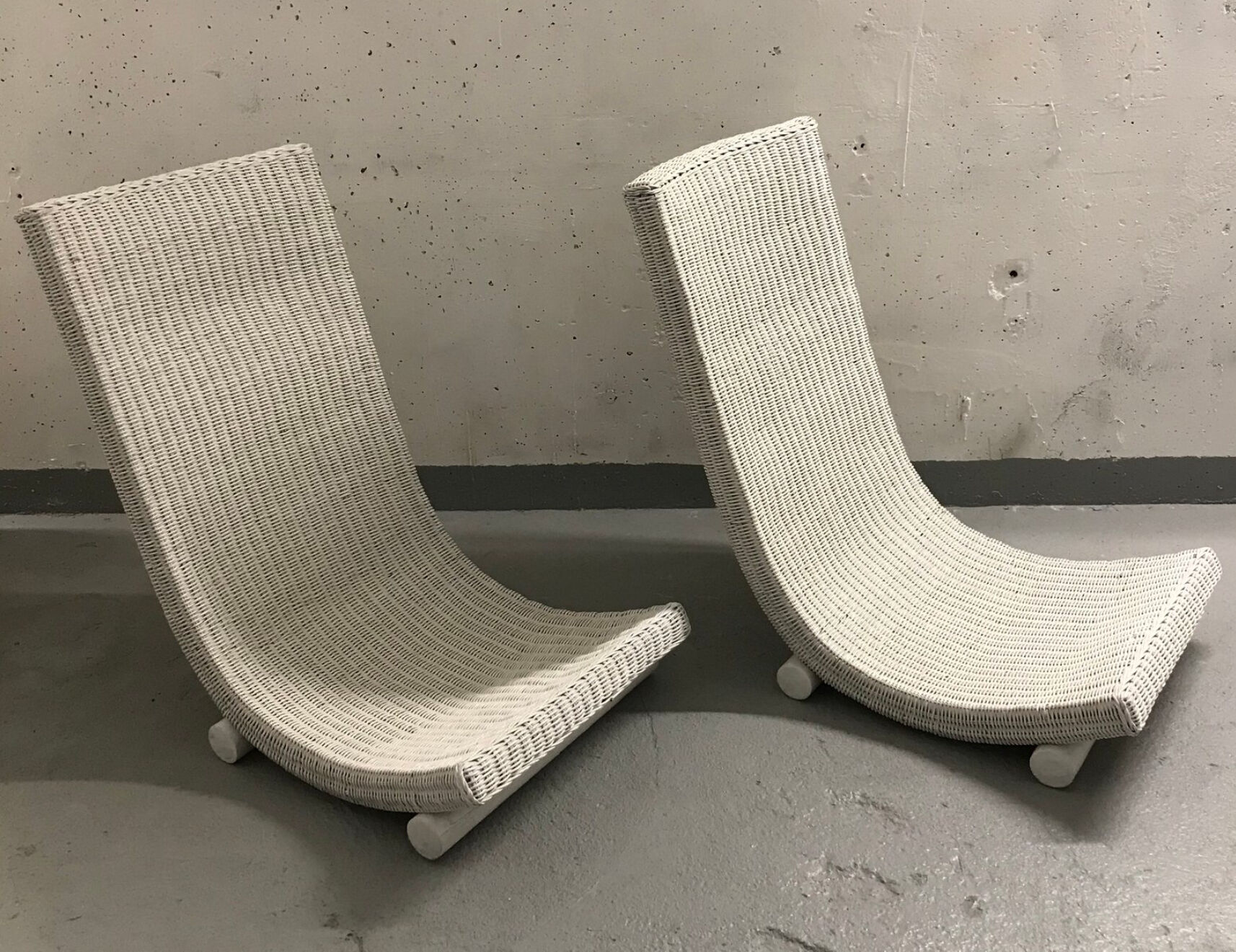 Pair of wicker chairs 1970