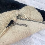 Handcrafted Moroccan Berber carpet 140 x 96 CM