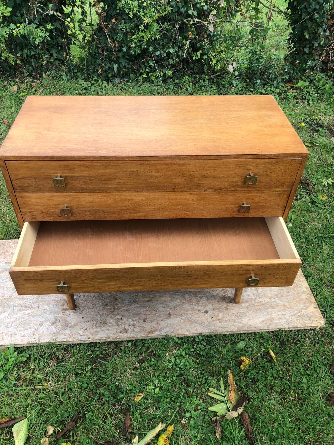 Vintage chest of drawers.