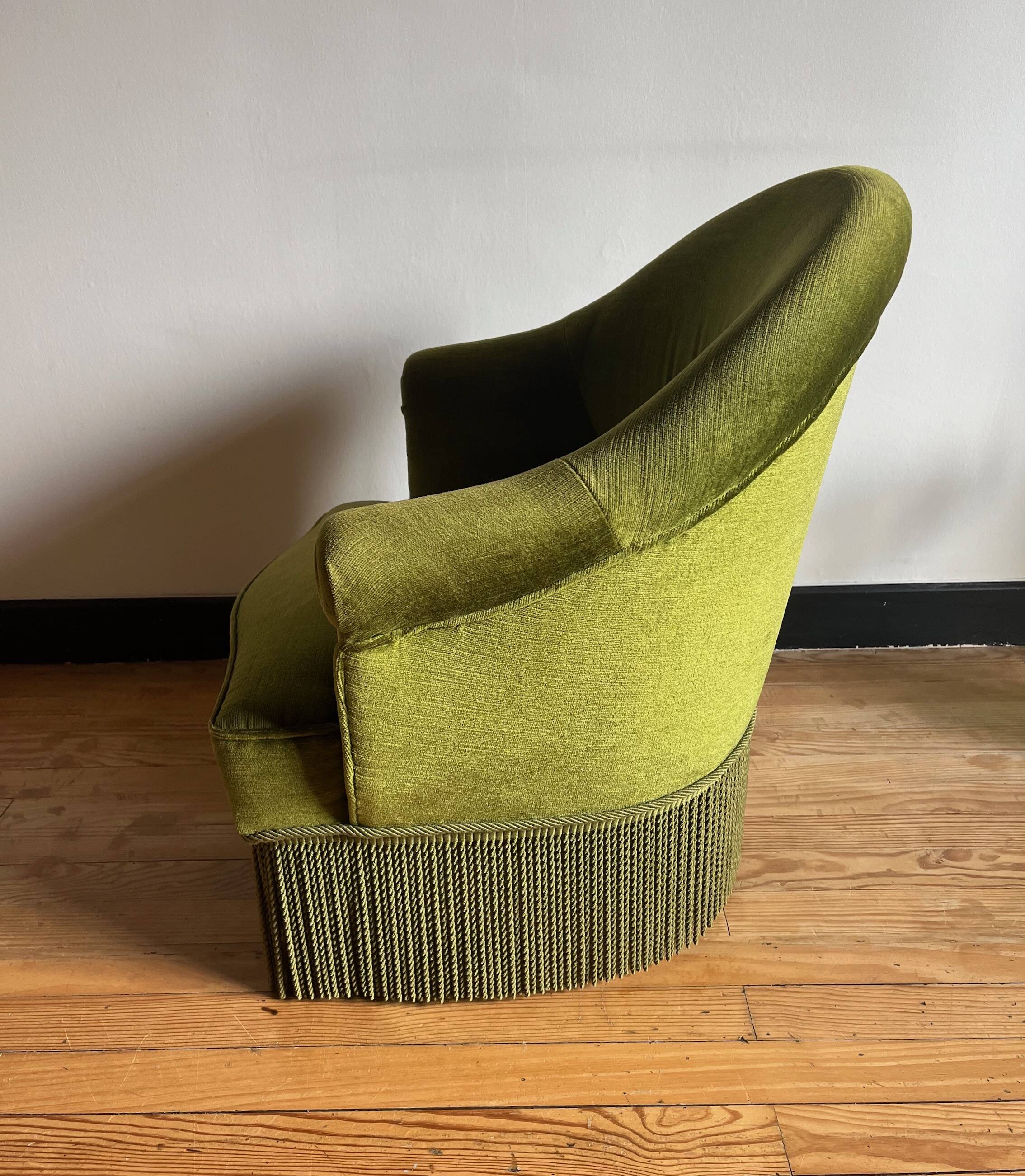 Hector toad armchair