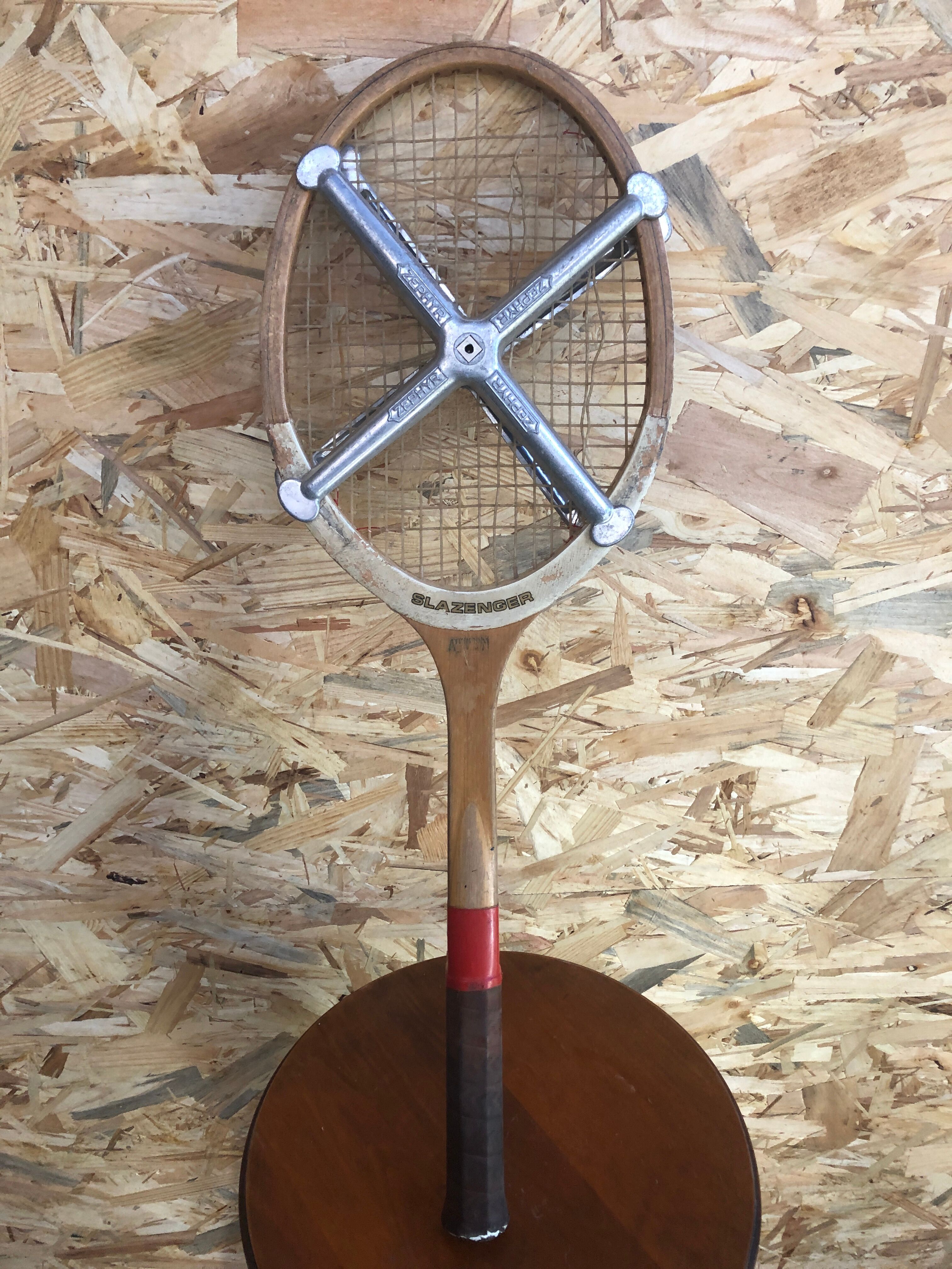 Old tennis racket Slazenger wood metal protection zephyr vintage