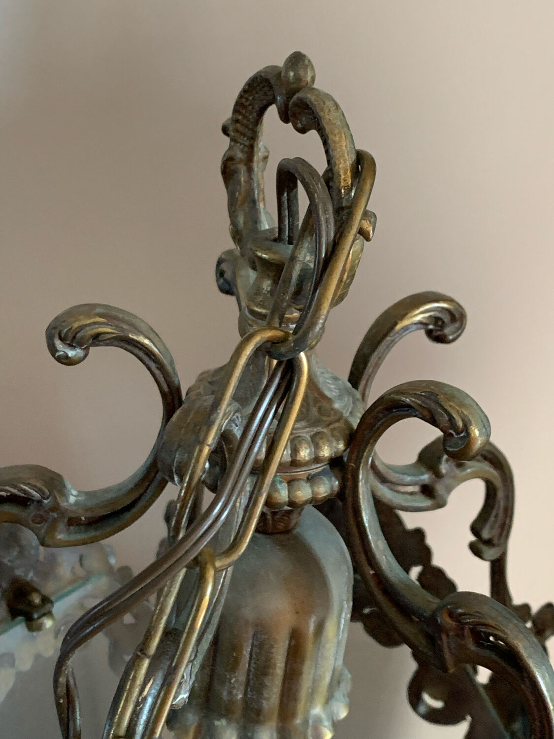 Bronze lantern chandelier