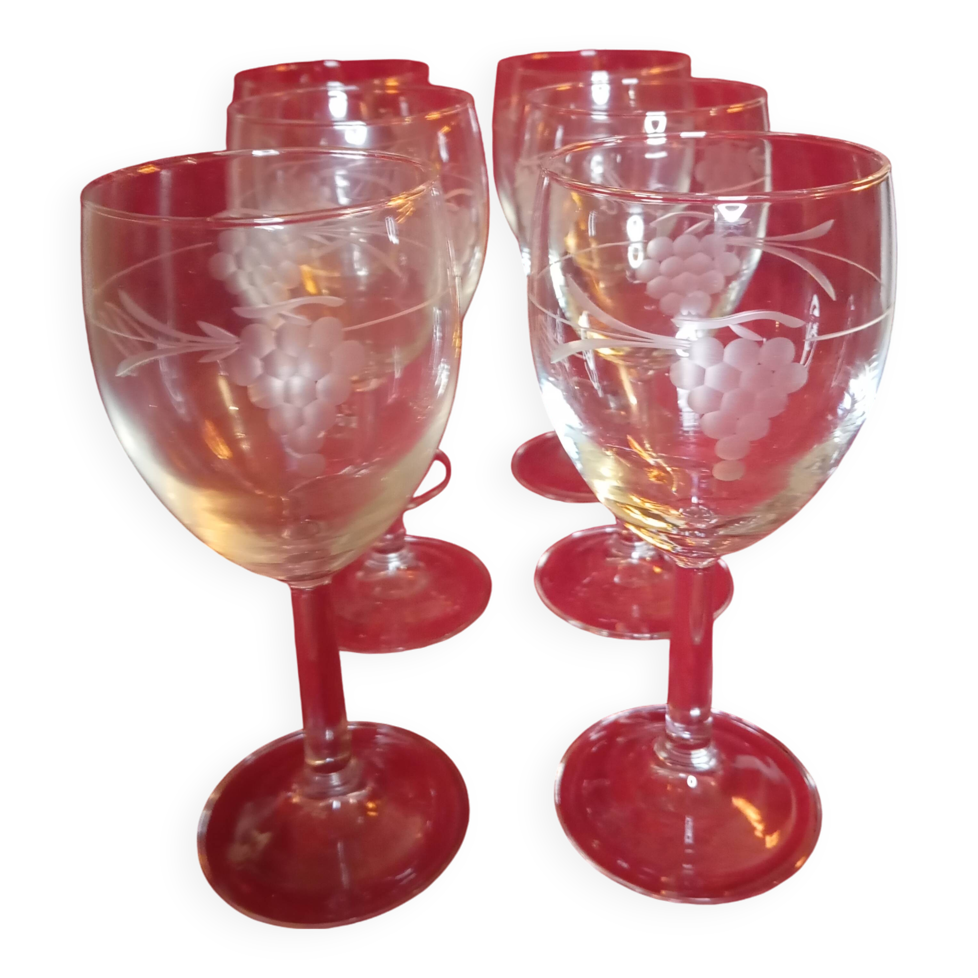 6 engraved water glasses with bunch of grapes