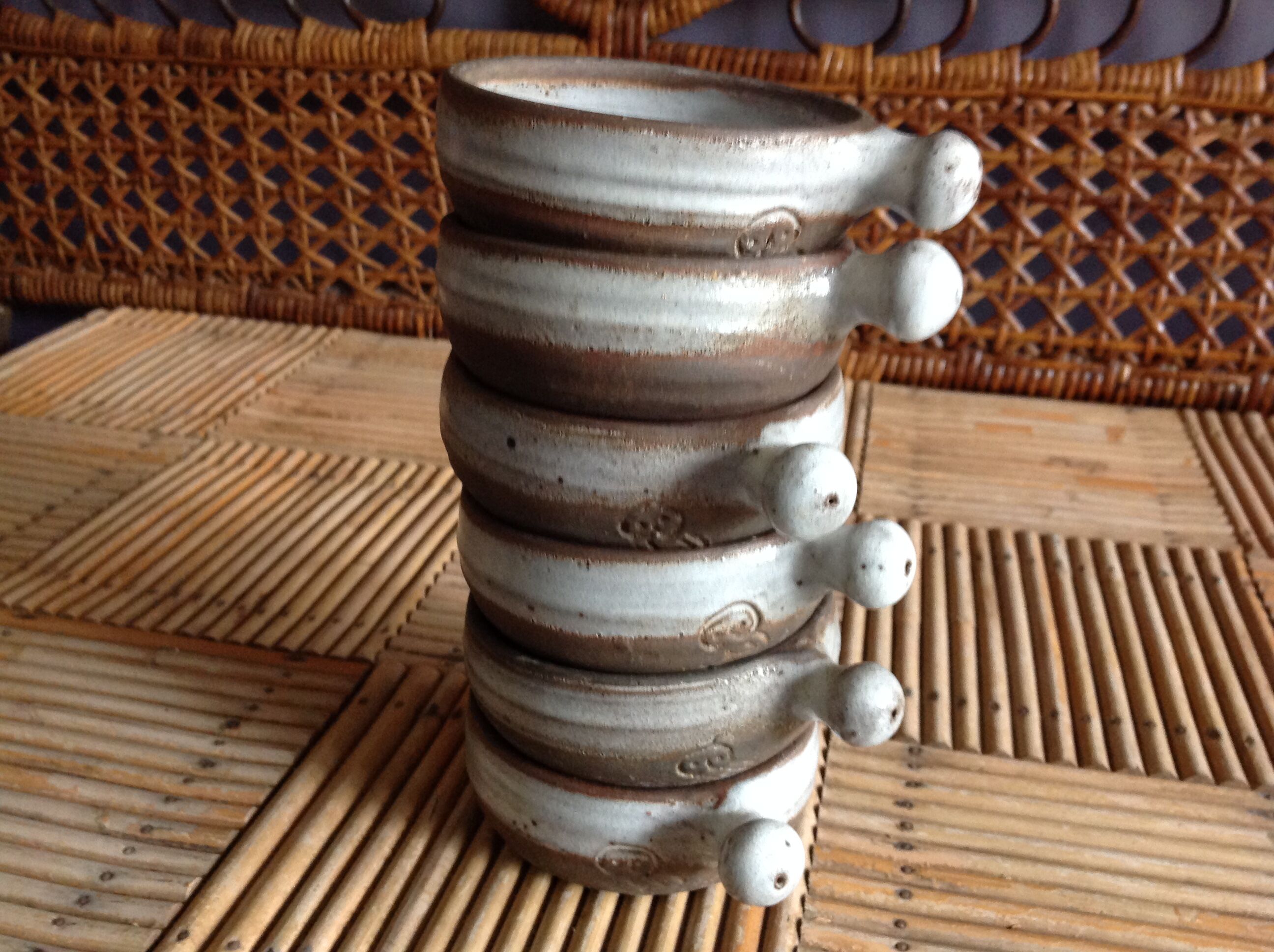 Set of 6 sandstone rammequins