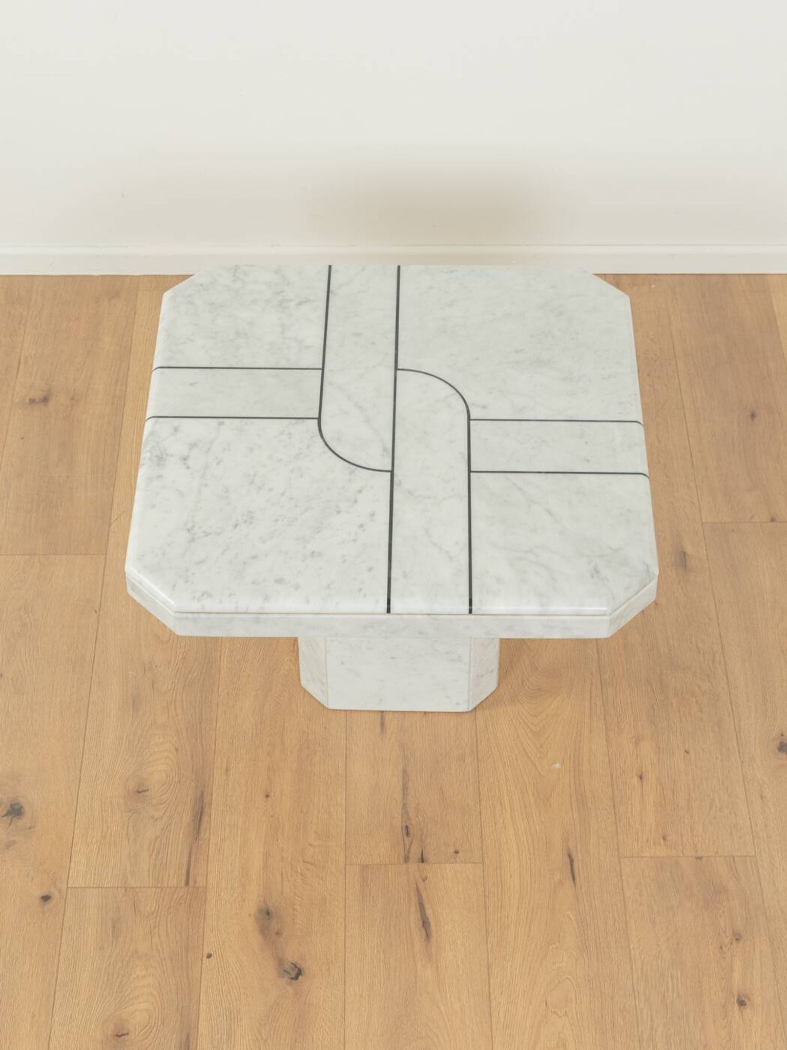Table basse en marbre des années 1980